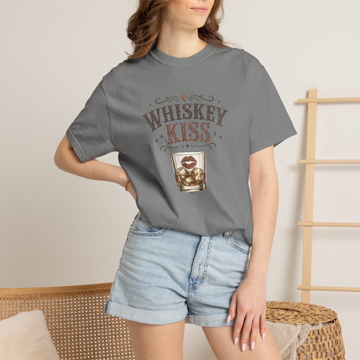 Whiskey Kiss Shirt, Country Graphic Tee, Western Cute Cowgirl Shirt, Vintage Whiskey Tee, Cute Country Outfit Top