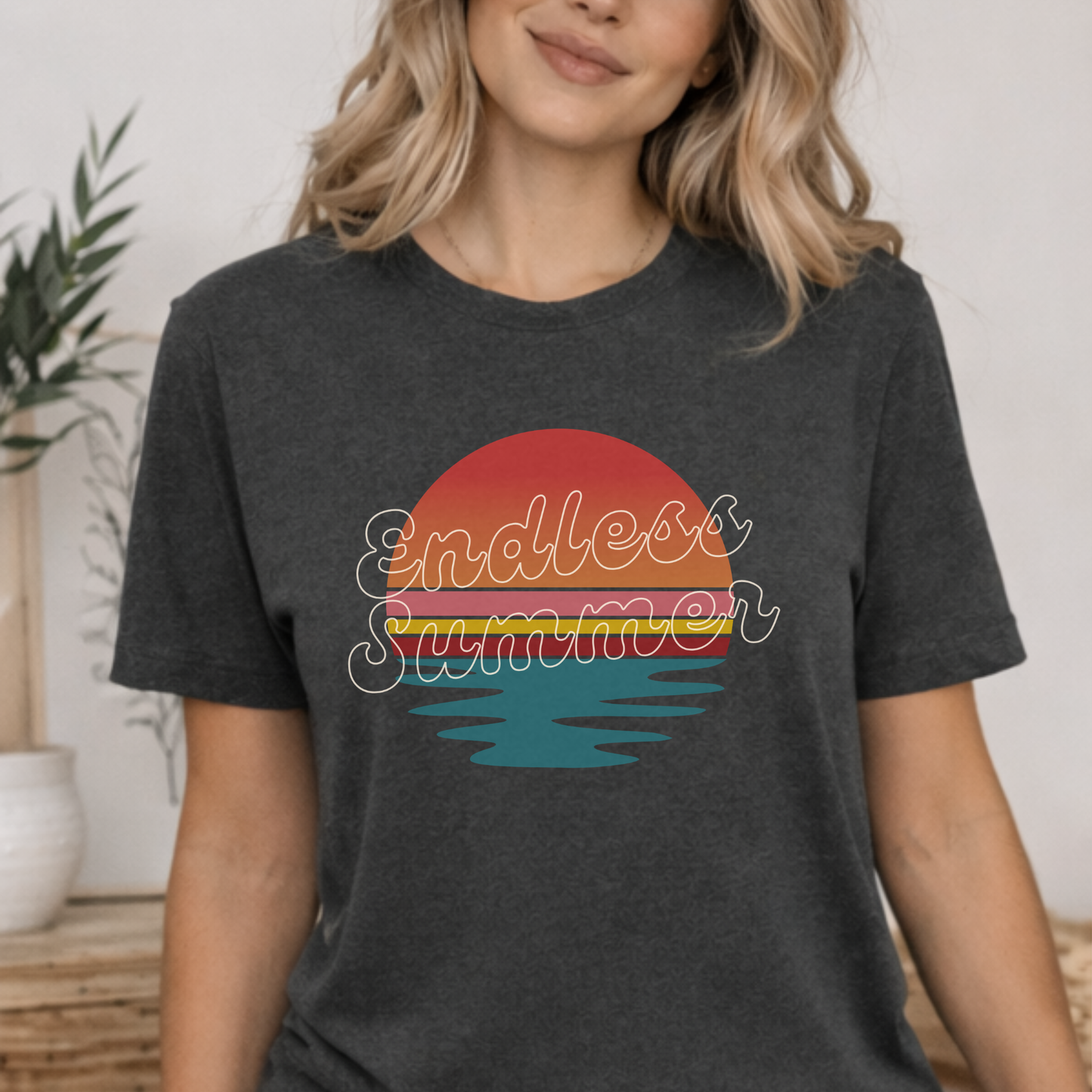 Endless Summer Shirt, Beach Graphic Tee, Coastal Summer Shirt, Retro Sunset T-Shirt, Urlaub Outfit, Bella+Canvas 3001 Shirt, Unisex T-Shirt