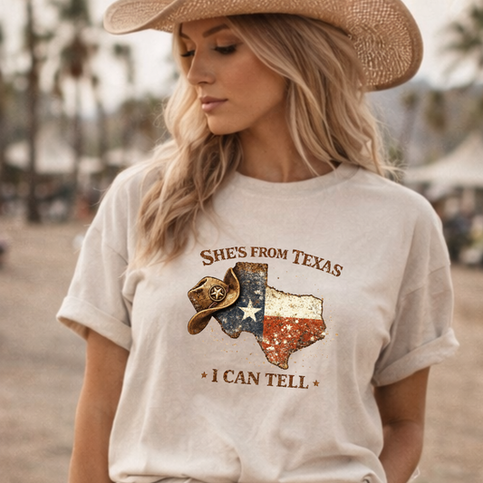 Ivory Comfort Colors Texas graphic tee with vintage distressed design